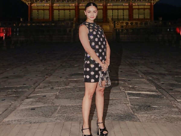 Alia Bhatt at Gucci Cruise Show in Seoul did the finger heart