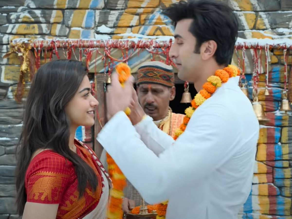 Ranbir Kapoor Says Alia Bhatt Would've Loved The Idea Of Getting 