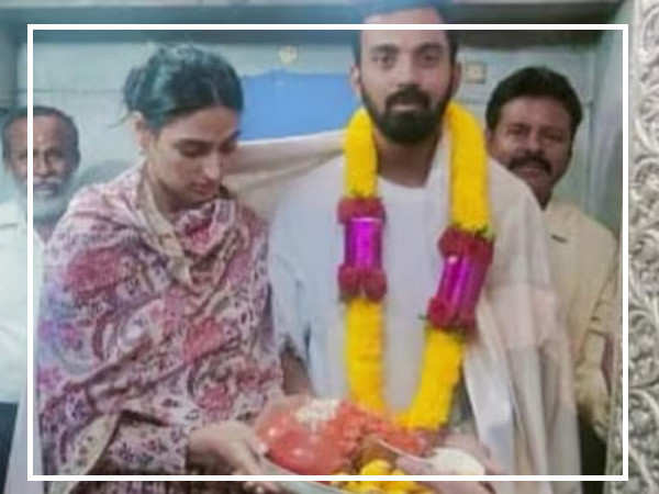 Pictures of Athiya Shetty and KL Rahul from Ghati Subramanya Swamy Temple goes viral