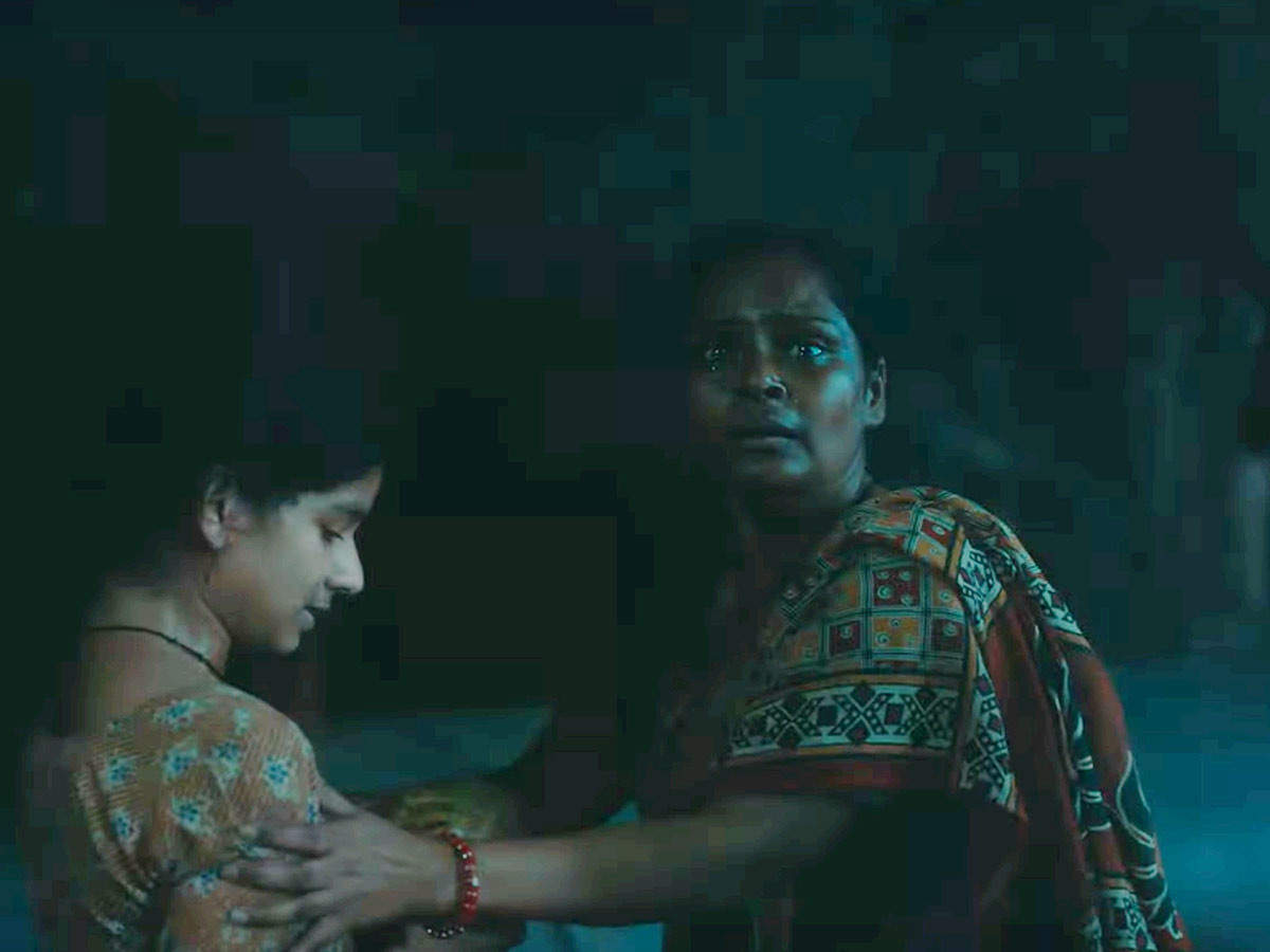 JAADUGAR ( 2021 ) | Official Trailer | Netflix | Jitendra Kumar, Arushi  Sharma | Jadugar Trailer - YouTube
