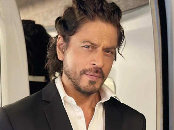 Shah Rukh Khan’s reply to fan who watched Jawan alone wins hearts: “I’m with u”
