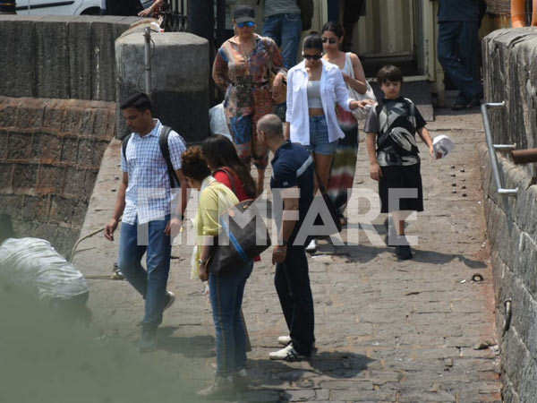 Gauri Khan, Suhana Khan and AbRam get clicked at Gateway of India. See pics: