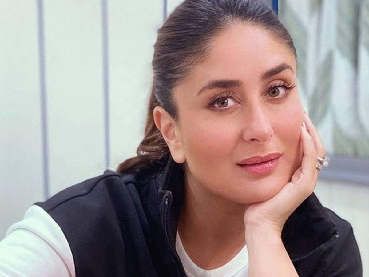 Kareena Kapoor Khan recreates an iconic scene from Jab We Met as Geet | Filmfare.com