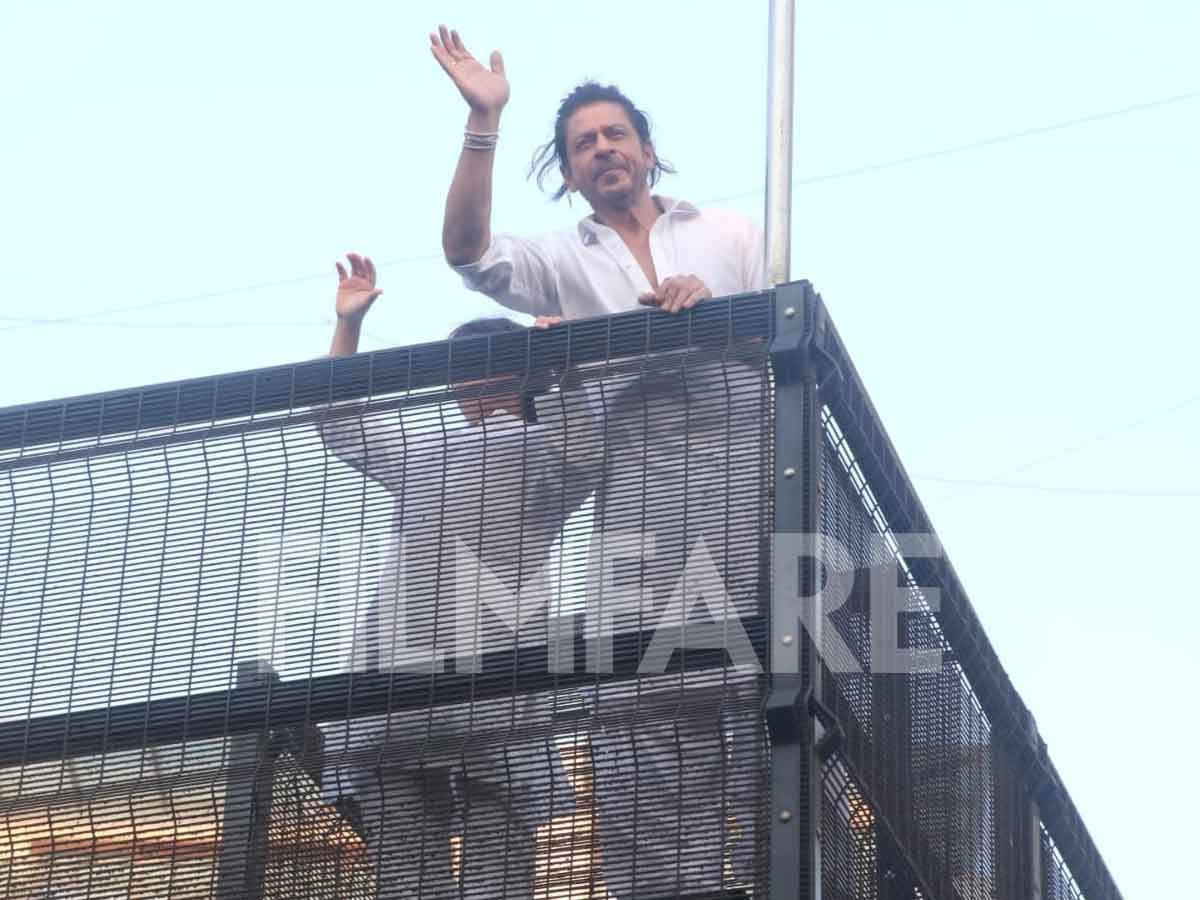 Inside Picture: Shah Rukh Khan's Eid celebrations at home | Filmfare.com