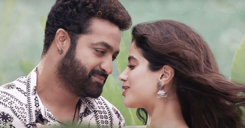 Jr NTR & Janhvi Kapoor sizzle in Devara’s new song Dheere Dheere