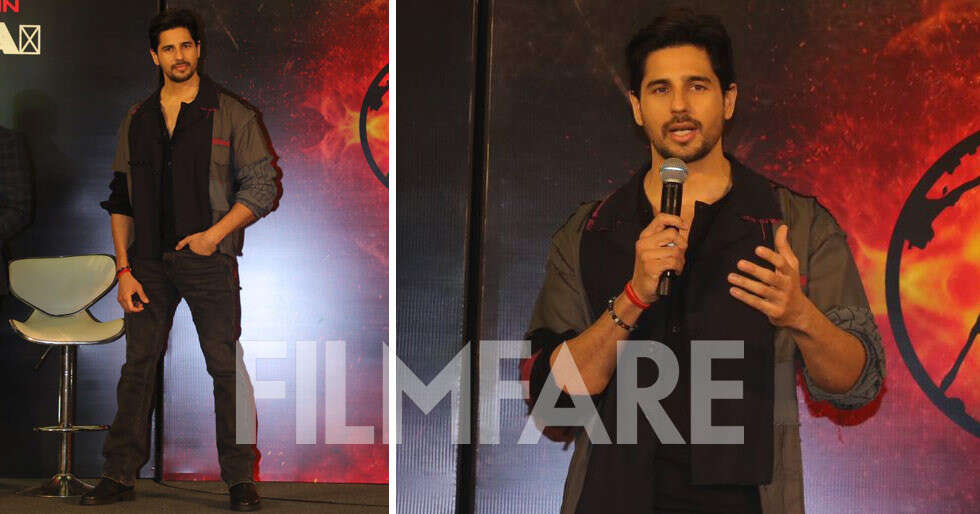 Sidharth Malhotra looks suave at an event in the city