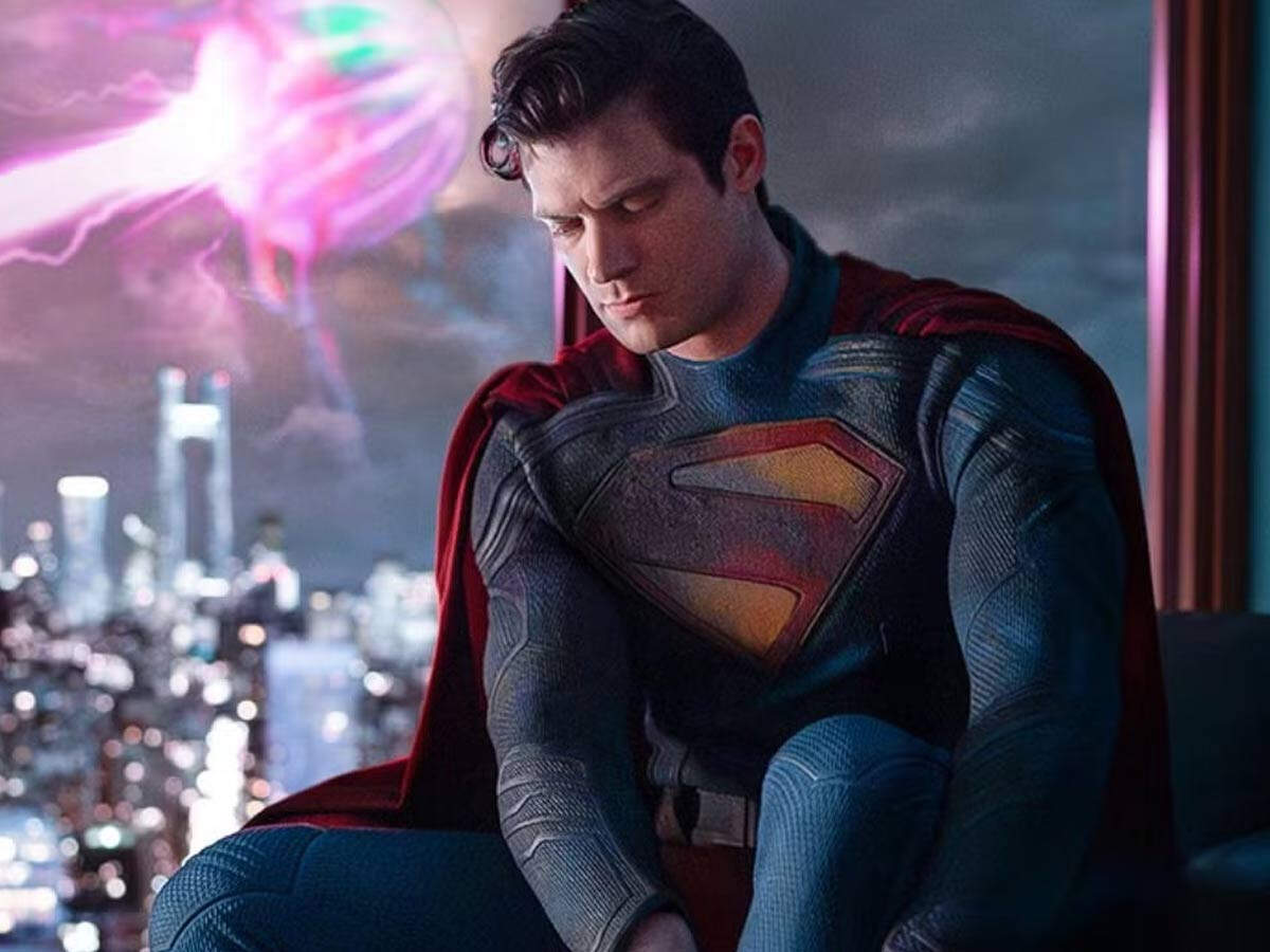 Superman: James Gunn Unveils Motion Poster ft. David Corenswet ...