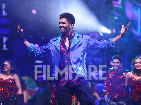 Watch Kartik Aaryan perform at the 69th Hyundai Filmfare Awards 2024 with Gujarat Tourism on Feb 18 at 9 PM on Zee TV