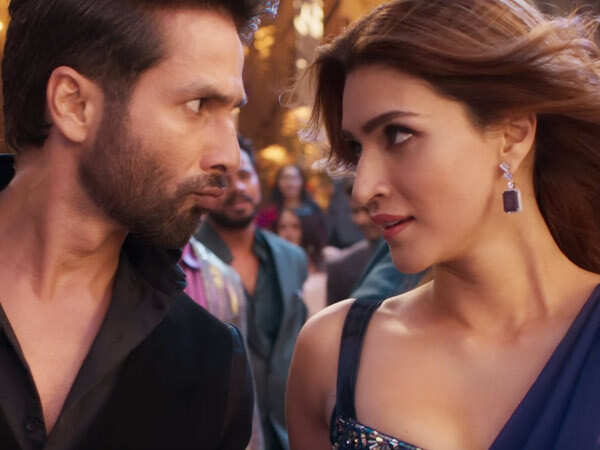 Teri Baaton Mein Aisa Uljha Jiya: Shahid Kapoor Slays The Dance Floor ...