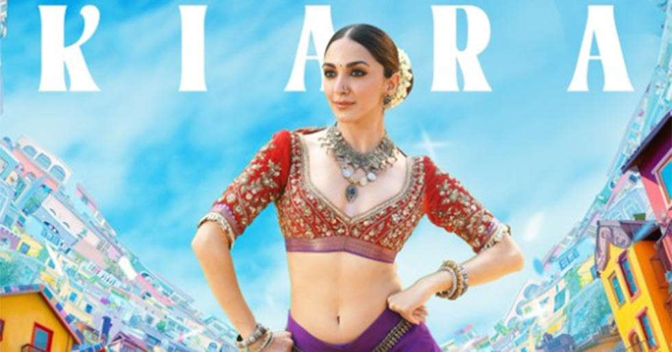 Kiara Advani stuns in the new poster of Game Changer