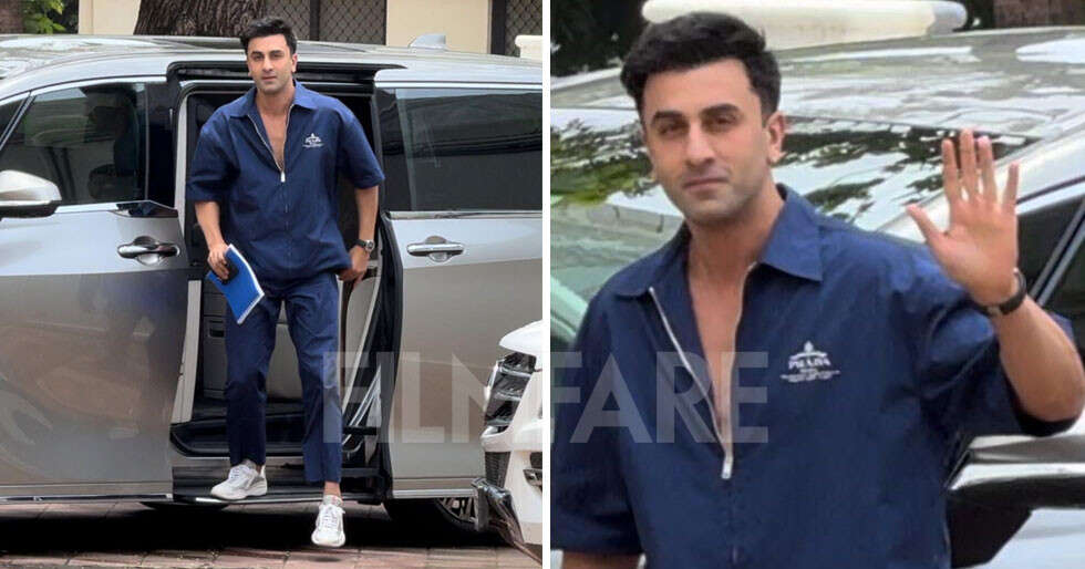 Photos: Ranbir Kapoor visits Sanjay Leela Bhansali at his home