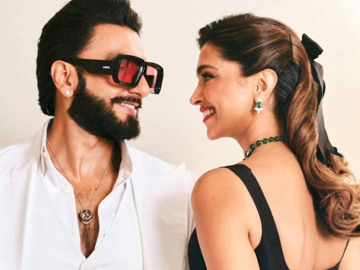 Ranveer Singh and Deepika Padukone Anniversary