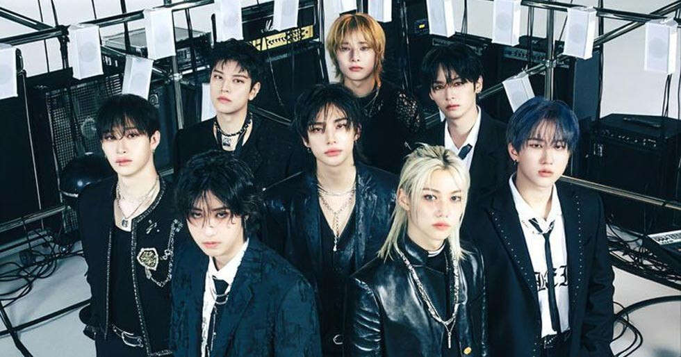 Stray Kids Surpassed BTS and NewJeans, Securing Top Spot on The Charts Stray Kids Surpassed BTS and NewJeans, Securing Top Spot on The Charts