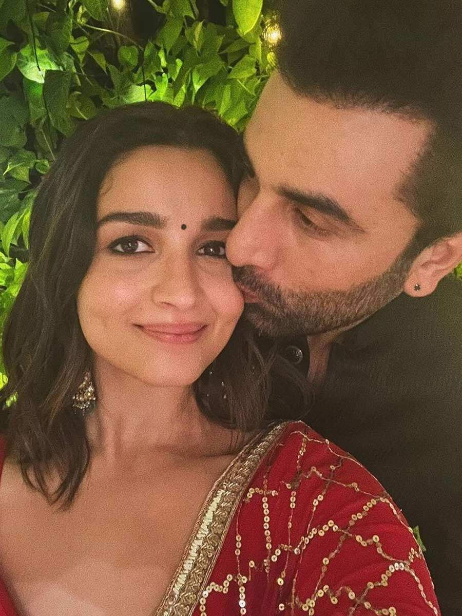 Alia Bhatt and Ranbir Kapoor 