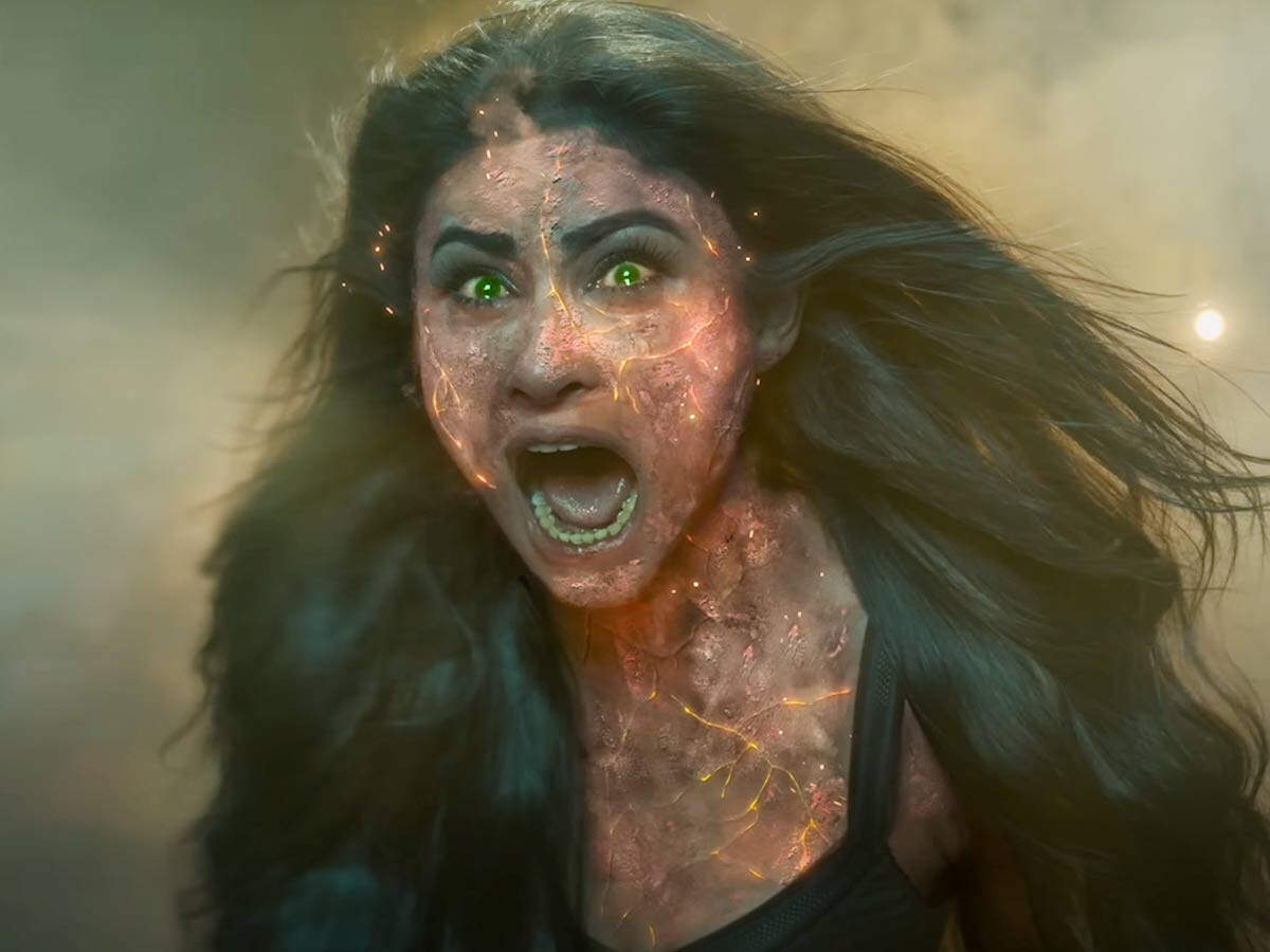 THE BHOOTNI as Mouni Roy