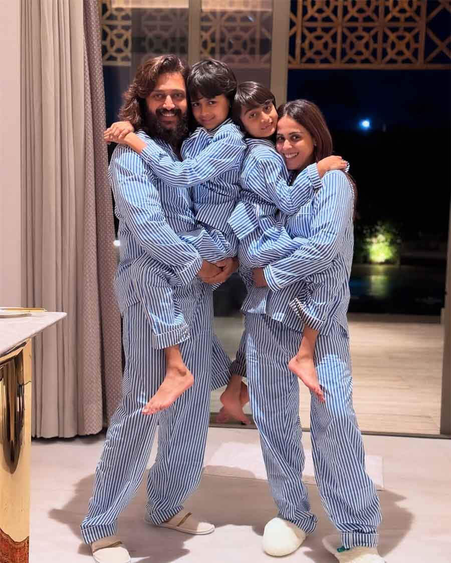 8 times Bollywood celebs proved love is not just for the movies
