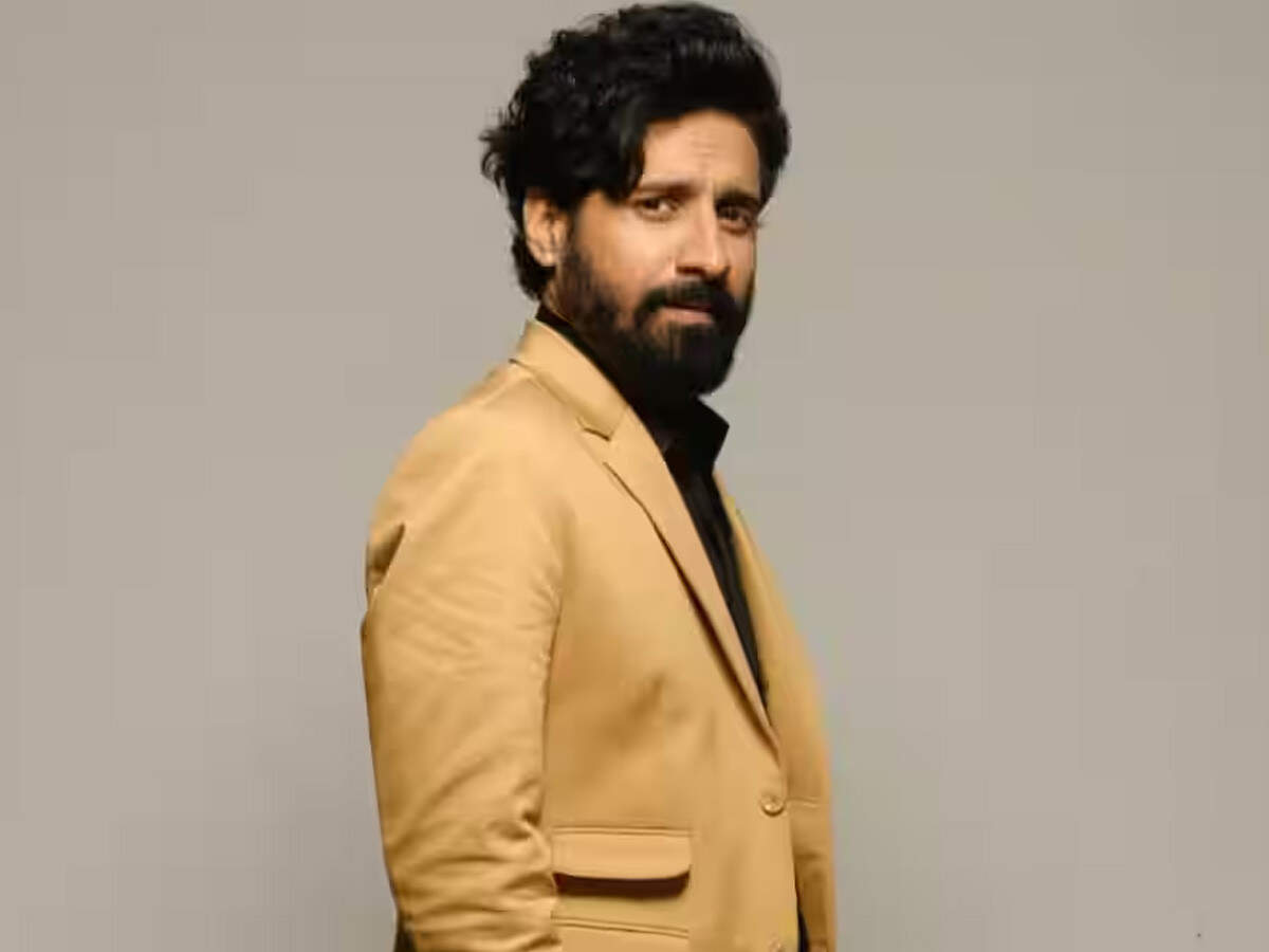 Chandan Roy Sanyal At Aashram