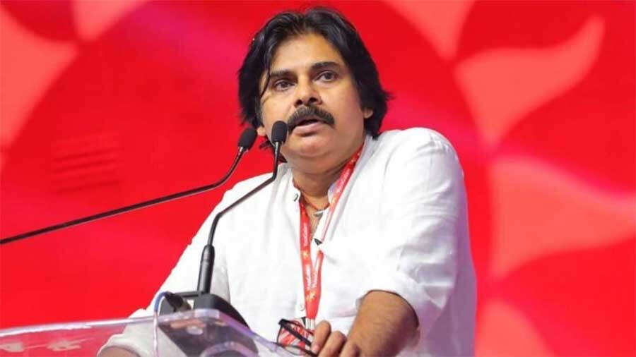 Pawan Kalyan upset, slams Telugu film industry