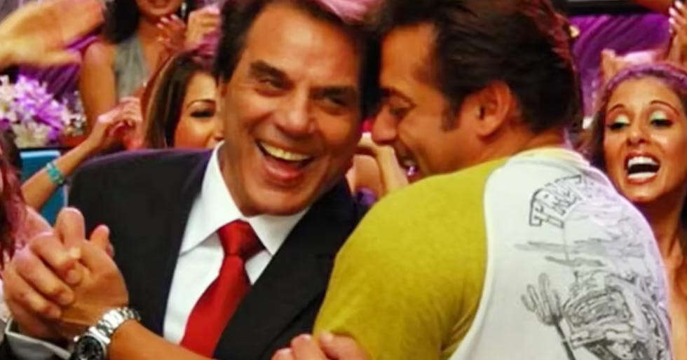 Throwback to Dharmendra’s Unforgettable Moment in Deewangi Deewangi