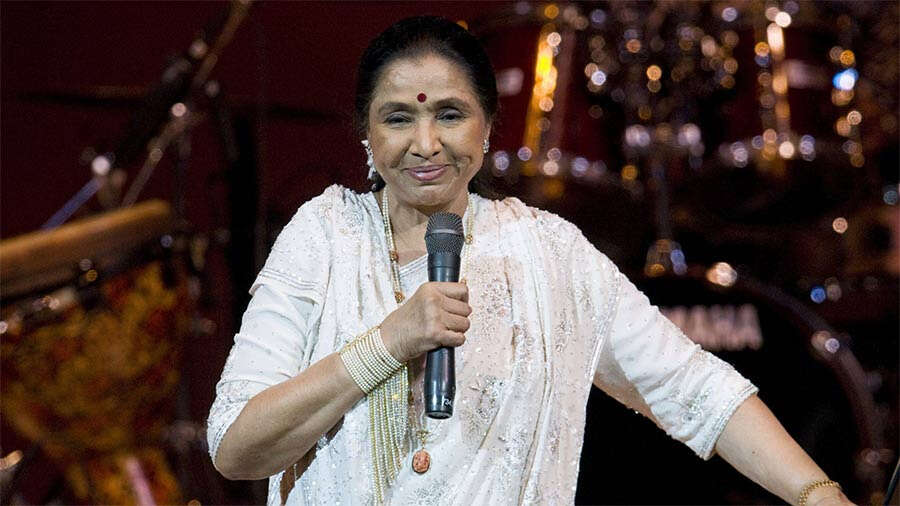 Anand Milind Asha Bhosle
