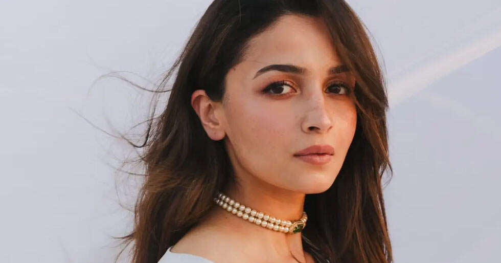 exclusive-alia-bhatt-to-shoot-a-promotional-song-with-don-t-be-shy-s