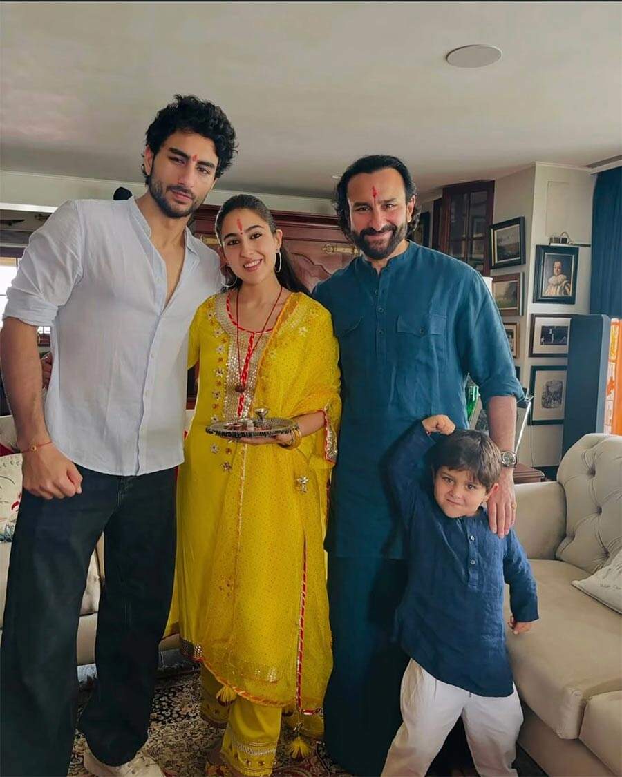 Kareena Kapoor and Sara ali khan