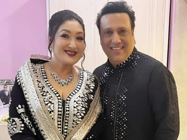 গোবিন্দের বিরুদ্ধে ডিভোর্সের মামলা প্রত্যাহার করলেন সুনিতা আহুজা।