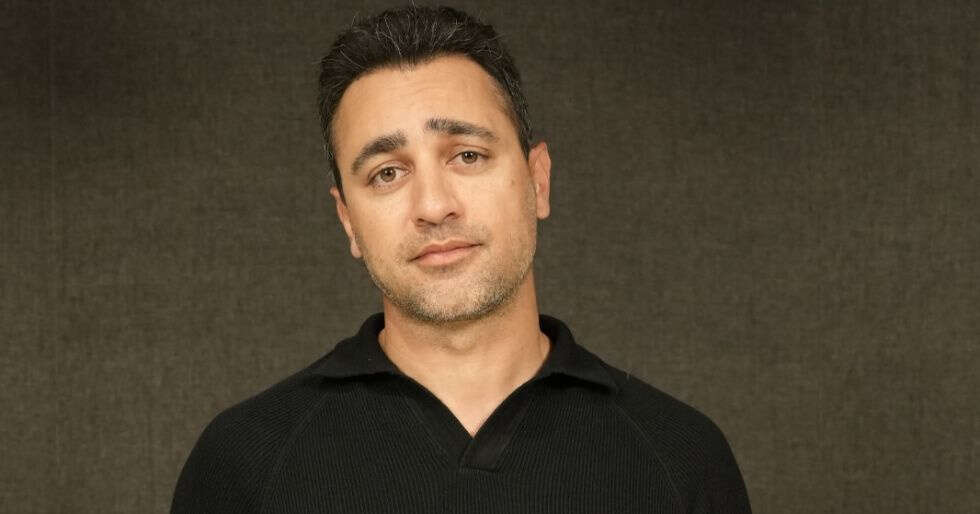 Imran Khan REVEALS Why He Doesn’t Want PR Manager Ahead of His Comeback ...