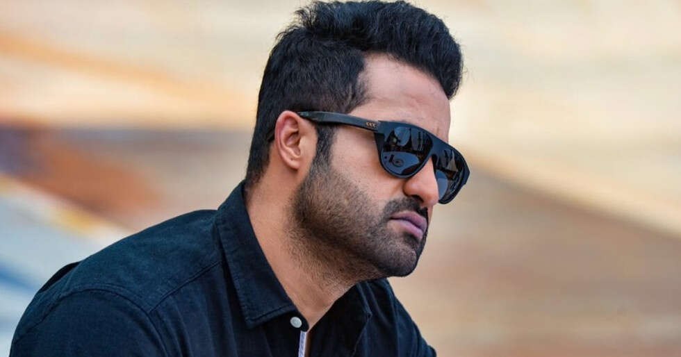 ‘I Said Quiet… Quiet… Quiet… Good, Thanks’: Jr NTR to Fans at a Bengaluru Event ‘I Said Quiet… Quiet… Quiet… Good, Thanks’: Jr NTR to Fans at a Bengaluru Event