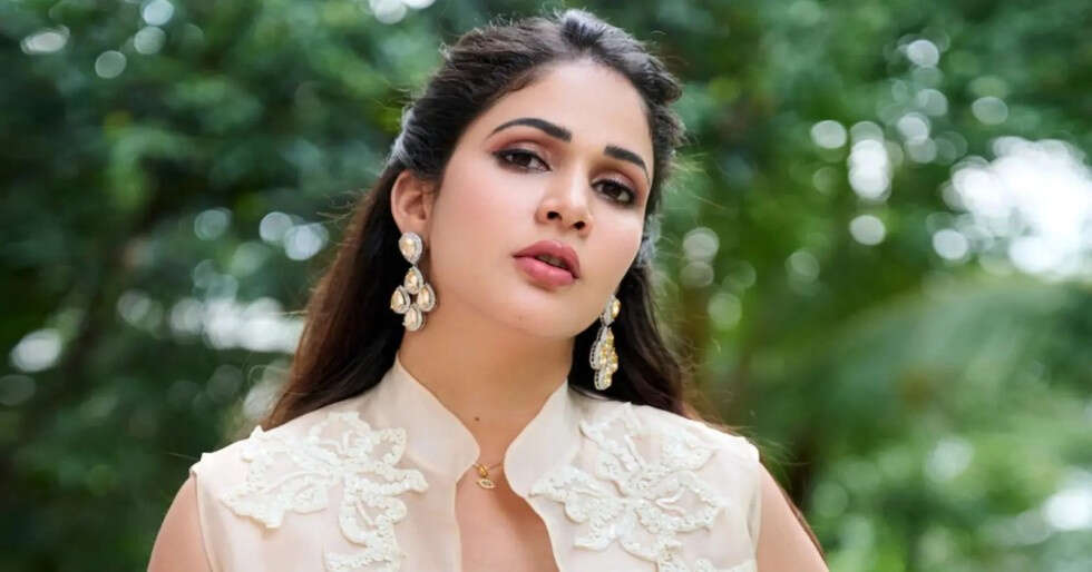 Lavanya Tripathi Files Cybercrime Complaint Against Online Harasser Lavanya Tripathi Files Cybercrime Complaint Against Online Harasser