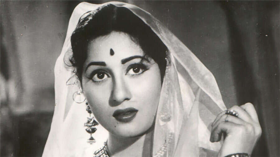 Reports Of Kiara Advani Starring In Madhubala Biopic Produced By Sanjay Leela Bhansali Called ‘Baseless’