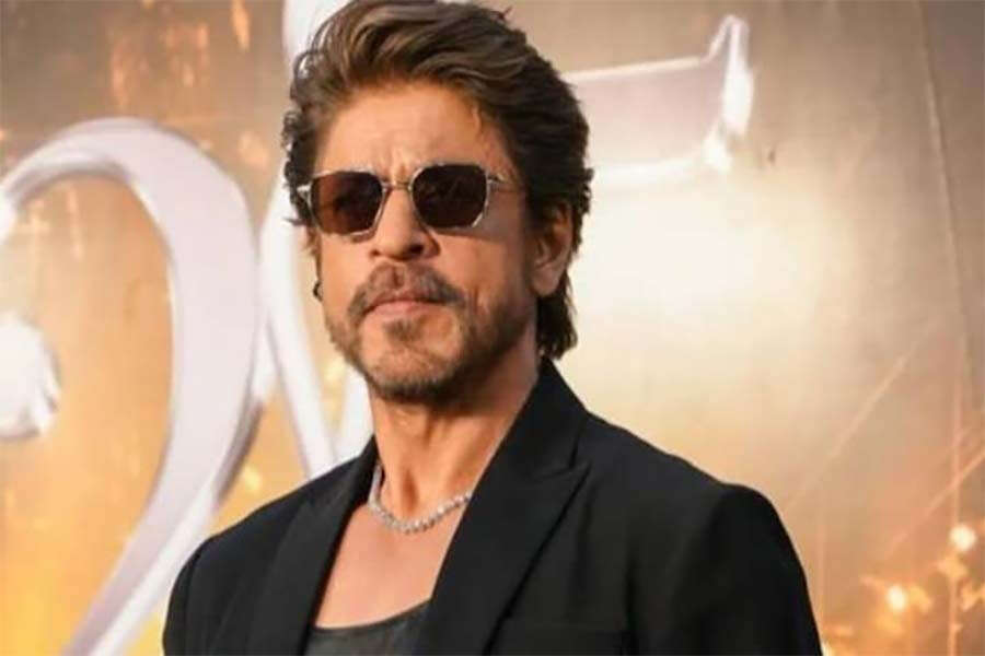 Shah Rukh Khan To Shoot High-Octane Action Scene With 10 Russian Fighters For King
