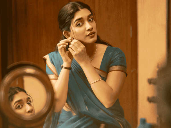 আলিয়াস রুকমিনির সাথে টলিউড অভিষেকের জন্য আফিয়া সাঈদ সেট।