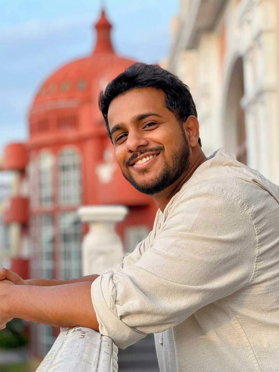 Aamil Keeyan Khan