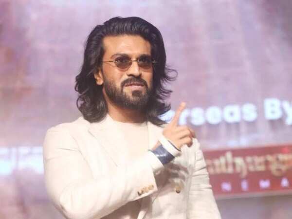 রাম চরণ কব্জি ঢালাই পরিষ্কার — ফিজিওথেরাপি করতে।