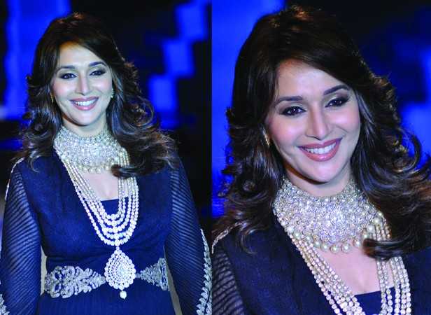 Madhuri Dixit And Sonam Kapoor Add Glamour To A Fashion Show Filmfare Com