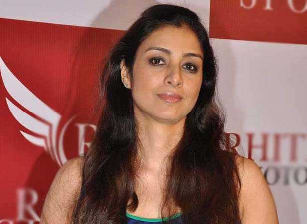 Tabu and Dhoni spotted together | Filmfare.com