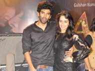 Shraddha and Aditya at the Aashiqui 2 concert
