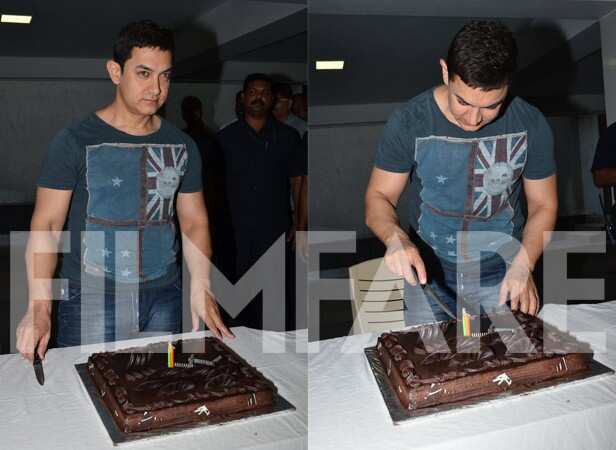 Aamir Khan celebrates his birthday with the media | Filmfare.com