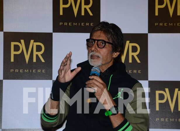 Big B Celebrates 40 Years Of Sholay | Filmfare.com