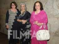 Helen, Waheeda Rehman, Asha Parekh watch TWMR