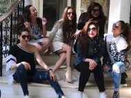 Kareena Kapoor Khan, Karisma Kapoor, Malaika Arora and Amrita Arora are having a ball