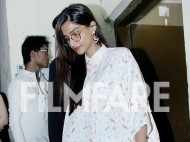 Sonam Kapoor’s casual look is here to give you major fashion inspiration