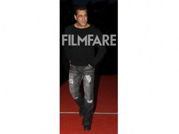 Salman Khan Looks Dapper In This Look