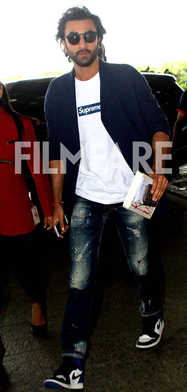 Ranbir Kapoor and Ileana D'Cruz spotted at the airport