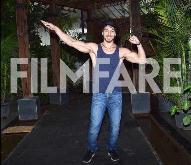 Photo Alert We’re In Love With Sidharth Malhotra’s And Tiger Shroff’s Casual Style File