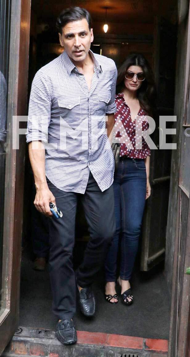 Twinkle Khanna Steps Out For A Lunch Date With Husband Akshay Kumar ...