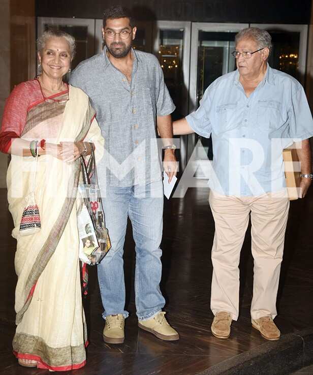 Vidya Balan, Sidharth Roy Kapur, Aditya Roy Kapur and family snapped