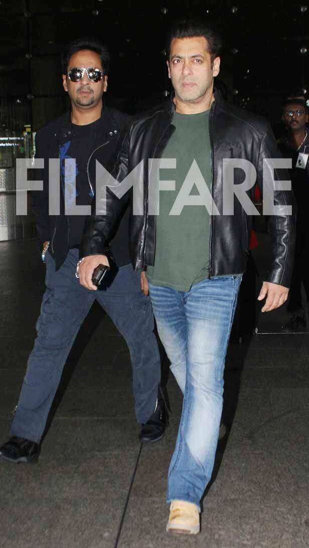 Salman Khan’s rocks the leather jacket look at the airport