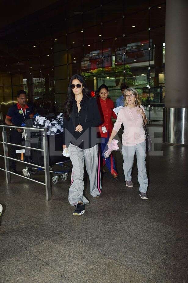 Katrina Kaif, Ranbir Kapoor, Salman Khan Keep It Cool At The Airport